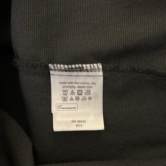 Van Heusen Mens Tall Fit Button Up Shirt Size 16.5 (35/36) Black Long Sleeve EUC - Picture 10 of 10